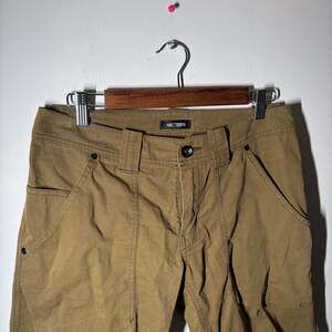 Arcteryx Bastion Straight Leg Hiking Pants Green  Size 30x31